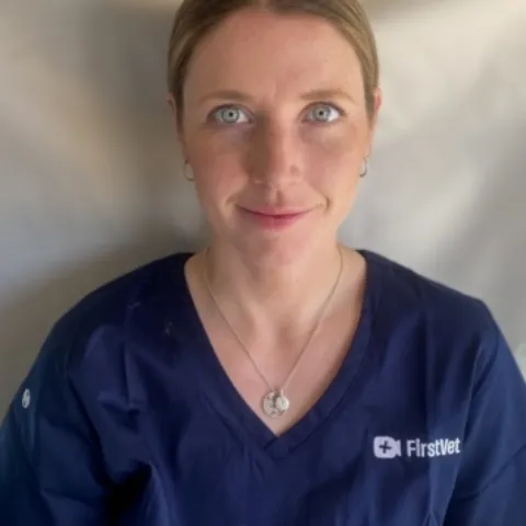 Tilla Busk Andersson vet